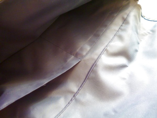 バック内側のポケット