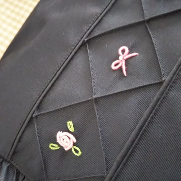 画像3: スクールショルダー【紺】一列ピンクバラ＆リボン (3)