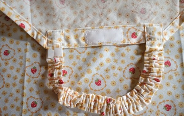 画像2: SALE♪お弁当エプロン【いちご】44cm (2)